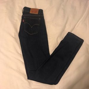 710 Super Skinny Levi’s size 24